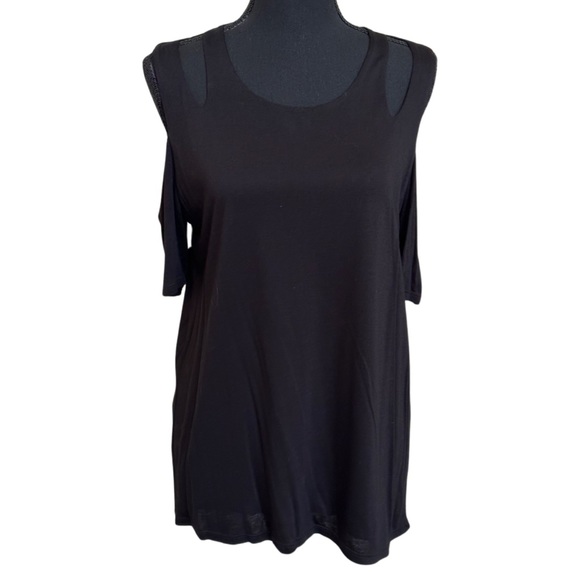 Cold Shoulder Black Top - EUC - Picture 4 of 5